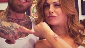 Incontrada, nuovo tatuaggio per amore… Di chi?
