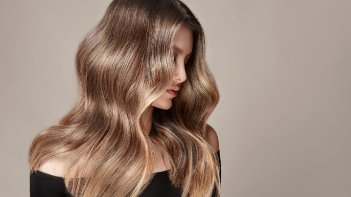 Come utilizzare gli oli per capelli e quali sono i loro tanti benefici