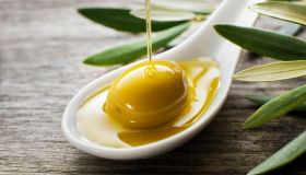 Quanti cucchiai di sale, olio, zucchero consumare al giorno
