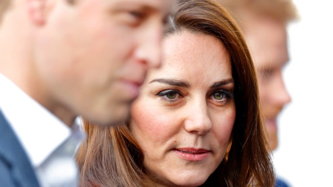 Kate e William verso il trono: la Regina “frustrata” da Carlo