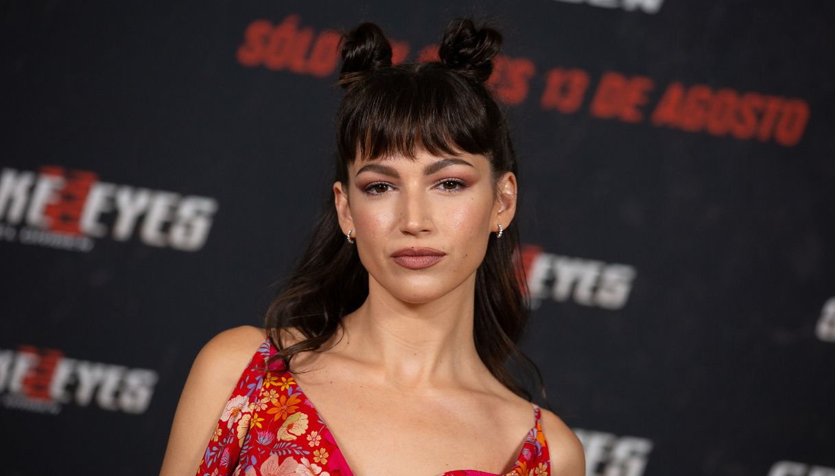 ursula cobero baby bang e acconciatura space buns