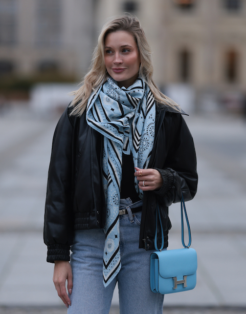come indossare il foulard