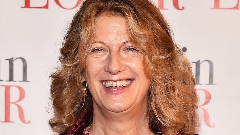 Angela Finocchiaro nel labirinto di “Ho perso il filo”