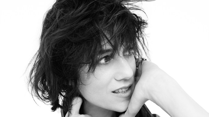 Charlotte Gainsbourg: “Felicità? Vivere nel presente. Eleganza? Naturale”