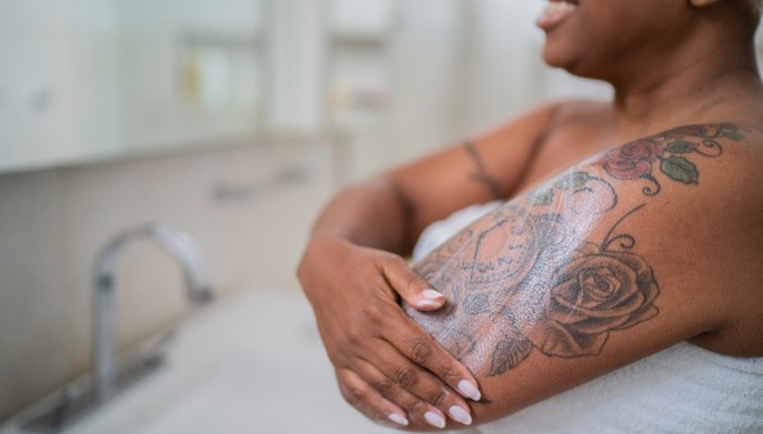 Prendersi cura di un tatuaggio, la detersione
