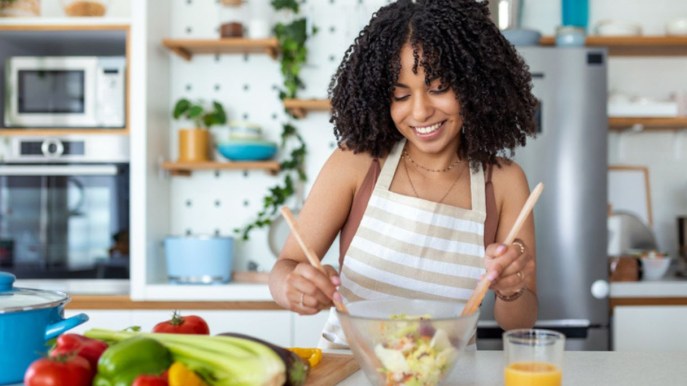 Dieta delle calorie negative: come funziona per bruciare i grassi