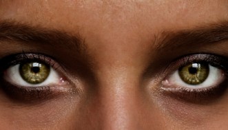 Tutto sul double gloss, la tecnica di tendenza per le labbra