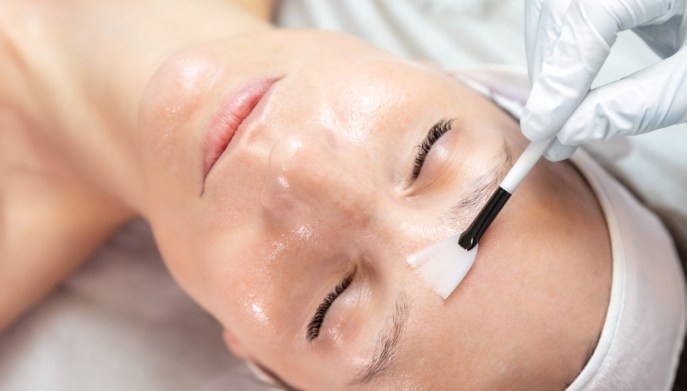 Pelling, un trattamento esfoliante oltre il gommage e lo scrub