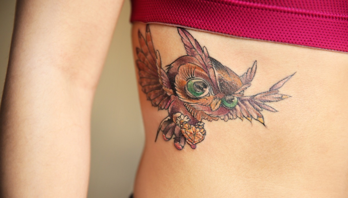 Tatuaggio gufo e civette