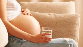 Parto, le manovre da fare e non fare: 5 regole degli specialisti