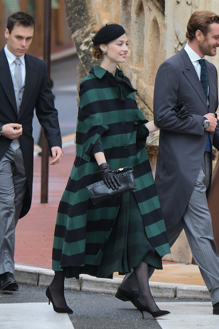 Beatrice Borromeo con look in verde e nero