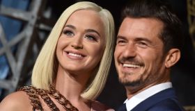 Katy Perry incinta di Orlando Bloom: l’annuncio su Instagram con il pancione