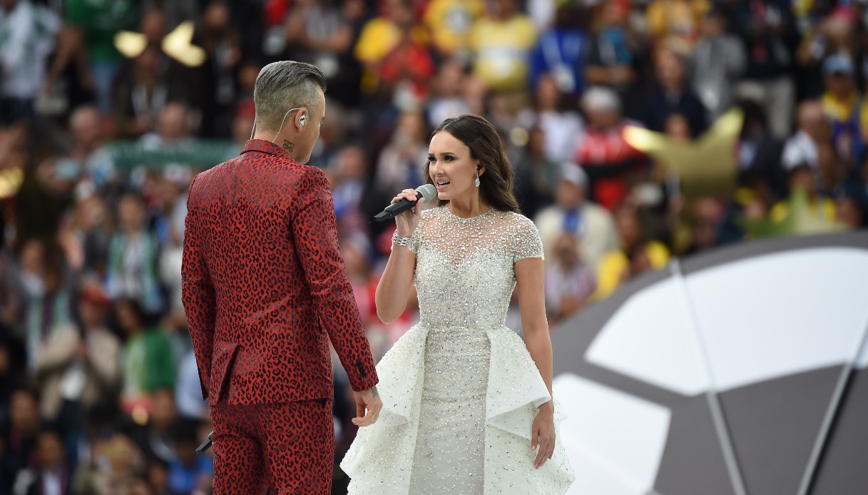 Aida Garifullina e Robbie Williams
