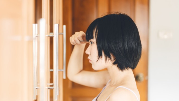 Tagliarsi la frangia da sole: gli stili da provare