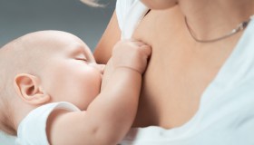 Dopo l’anestesia l’allattamento è sicuro