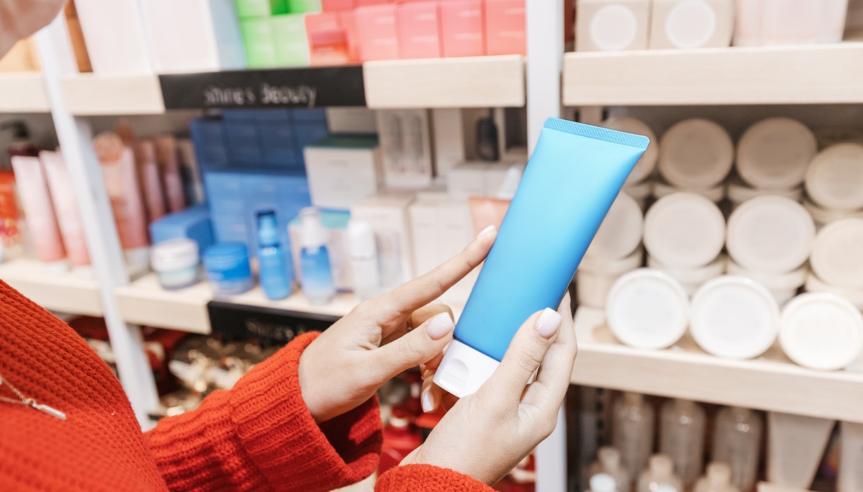 Ingredienti cosmetici dannosi, imparare a conoscerli per evitarli