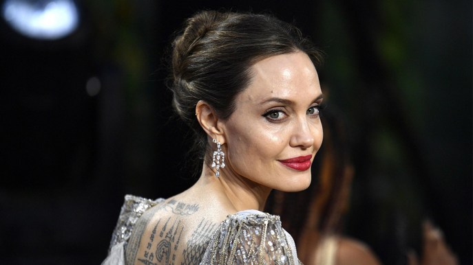 Angelina Jolie alle donne vittime di violenza: “Cercate alleati”