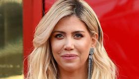 Wanda Nara e Icardi: il campeggio continua a Parigi, ma è una sorpresa alla figlia
