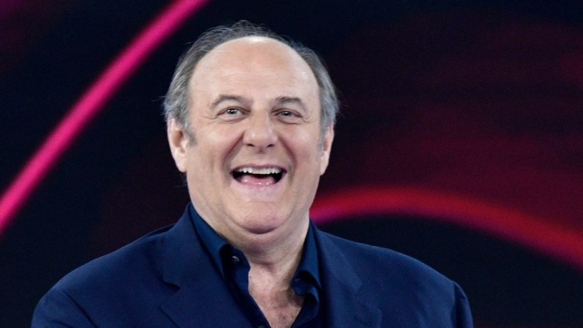 C’è Posta per Te, Gerry Scotti inarrestabile: diverte ed emoziona