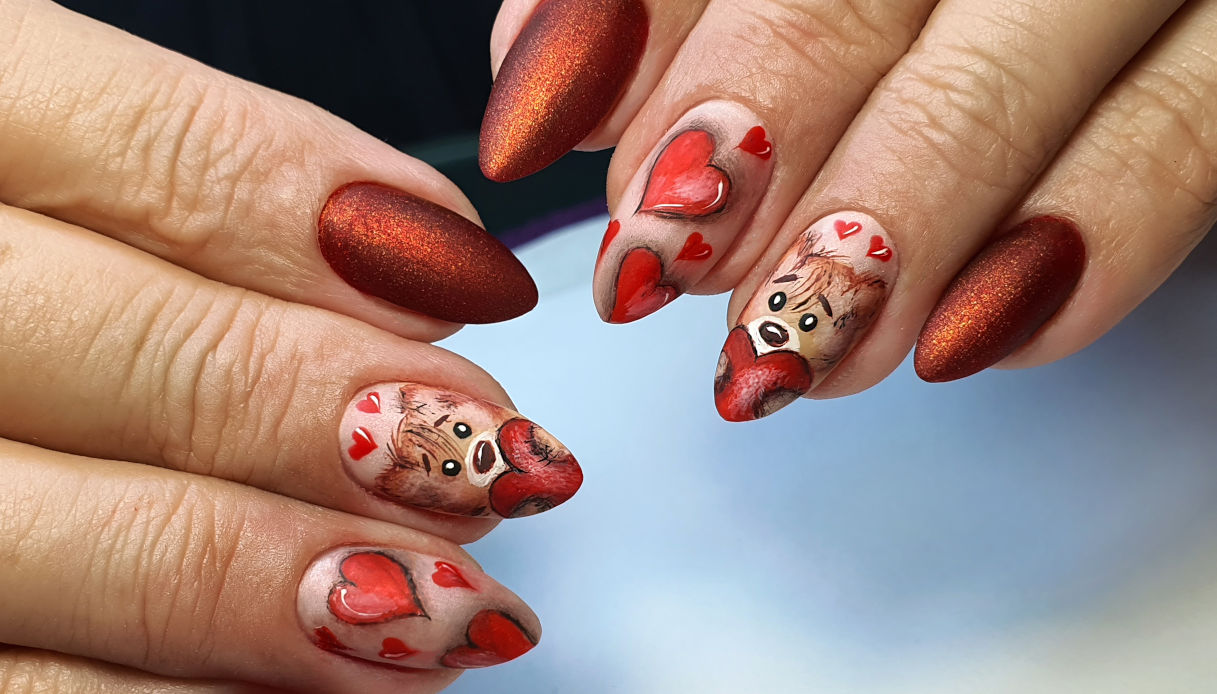 Nail art romantiche