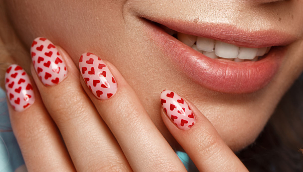Nail art con cuori