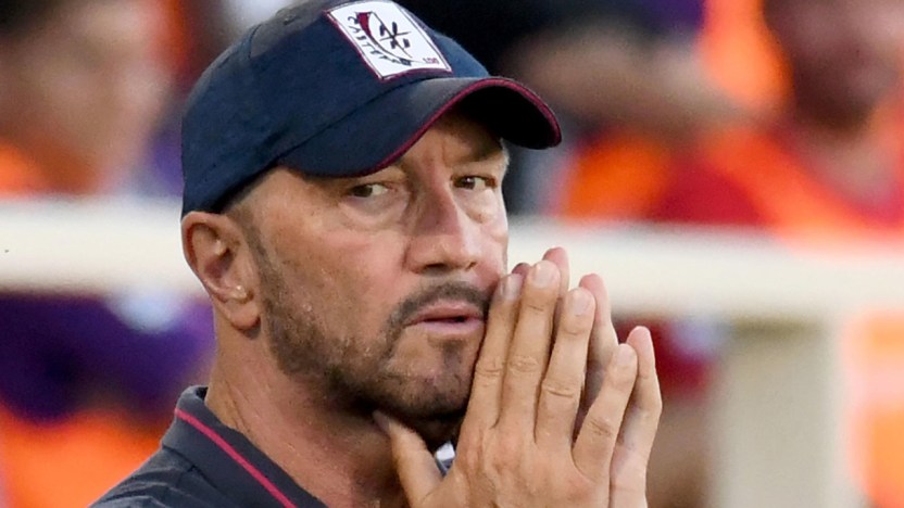 GF Vip, Walter Zenga torna: è scontro tra Elvira Carfagna e Roberta Termali