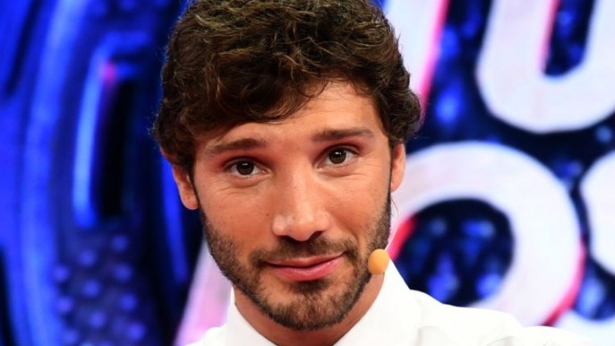 Stefano De Martino, la foto da bambino su Instagram è tenerissima