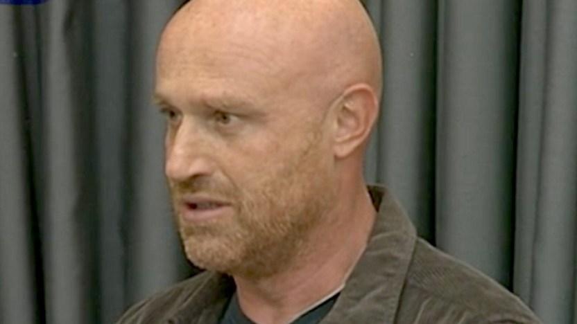 Amici 2021, Rudy Zerbi contro la Pettinelli: “Guanto lesivo e insensato”