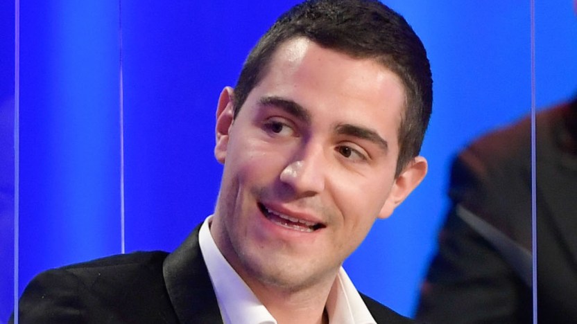 Tommaso Zorzi, fioccano le proposte: Maurizio Costanzo lo vuole nel suo show