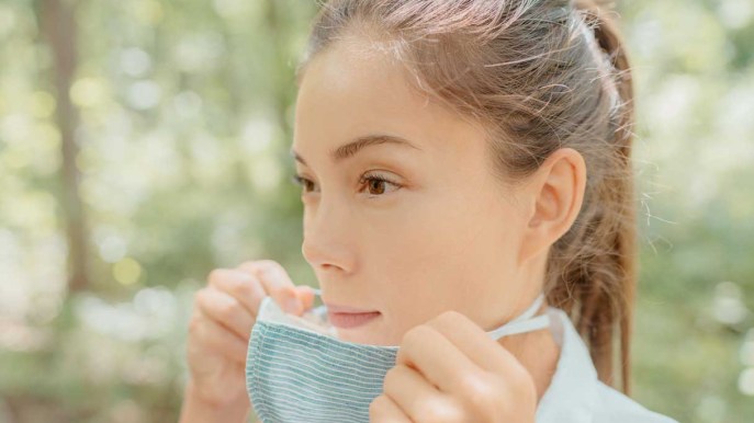 Maskne: cosa è e come combatterla col trattamento giusto