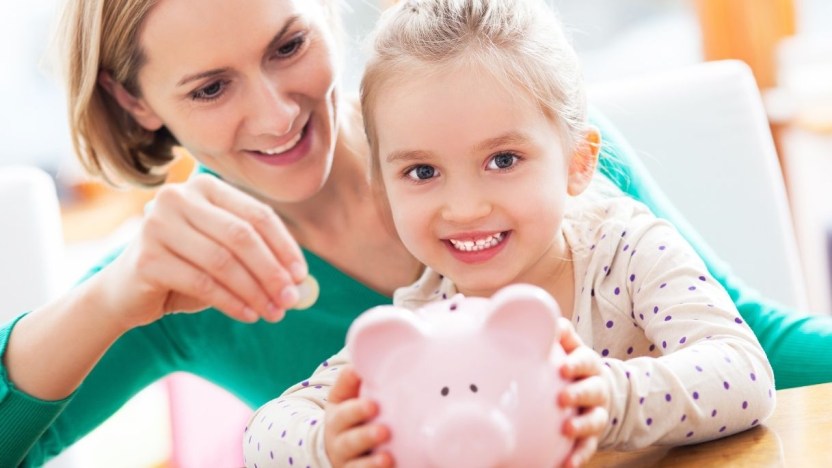 Bonus mamma domani, 800 euro per ogni figlio: requisiti e domanda 2021