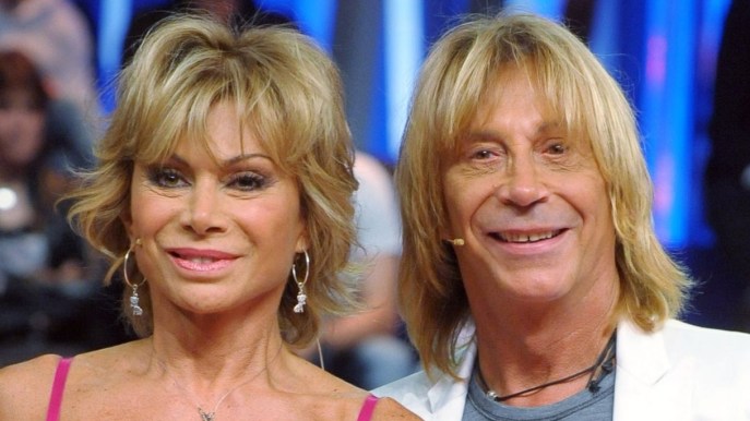 Carmen Russo ed Enzo Paolo Turchi, show sul leopardato a Oggi è un altro giorno