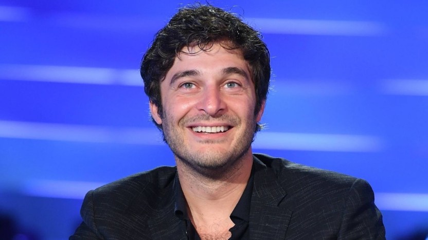 Lino Guanciale presto papà? Pancino sospetto per Antonella Liuzzi