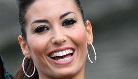 Battiti Live, Elisabetta Gregoraci è un turbine di bellezza e grinta