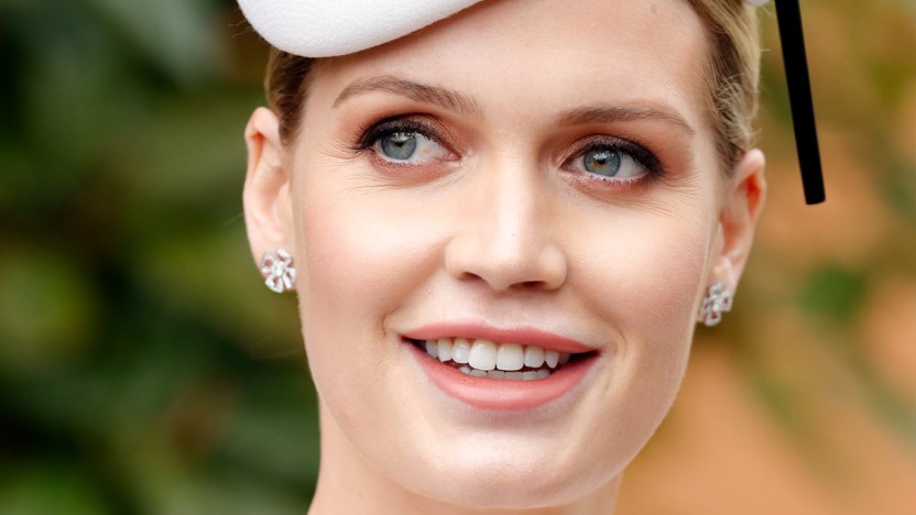 Kitty Spencer sposa, i cinque favolosi abiti della nipote di Lady Diana