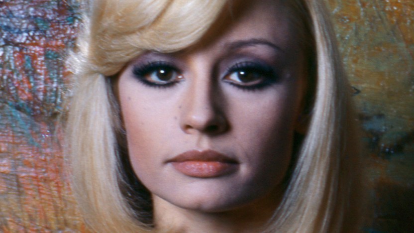 Raffaella Carrà, l’ultima telefonata a Malgioglio e le sue canzoni leggendarie