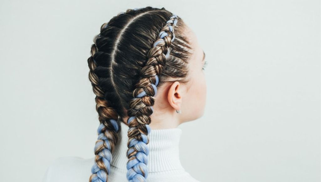 Boxer braids colorate trecce attaccate alla testa
