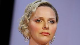 Charlene, Alberto di Monaco la lascia sola: è già ripartito con i figli