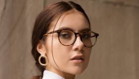 Trucco con occhiali: come farlo senza occhiali e lenti se non si vede bene