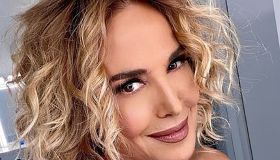 Barbara D’Urso, il “bikini della discordia” (ma rimane la più bella)