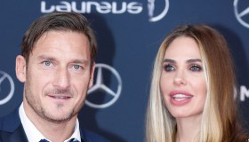 Ilary Blasi e Francesco Totti, altro che crisi: a Disneyland più innamorati che mai
