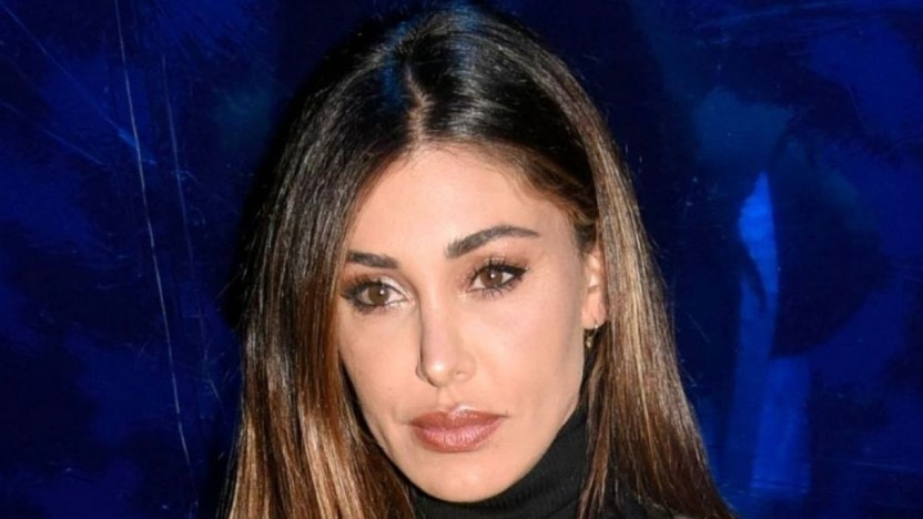 Antonino Spinalbese ignora le voci di crisi con Belen e fa una dedica a Luna Marì