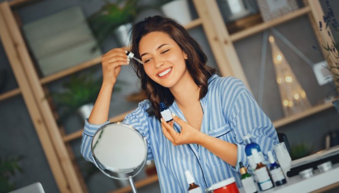 Applicare il fondotinta: il siero
