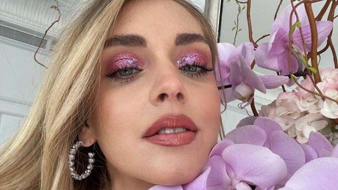 Il make up arcobaleno di Chiara Ferragni fa già tendenza