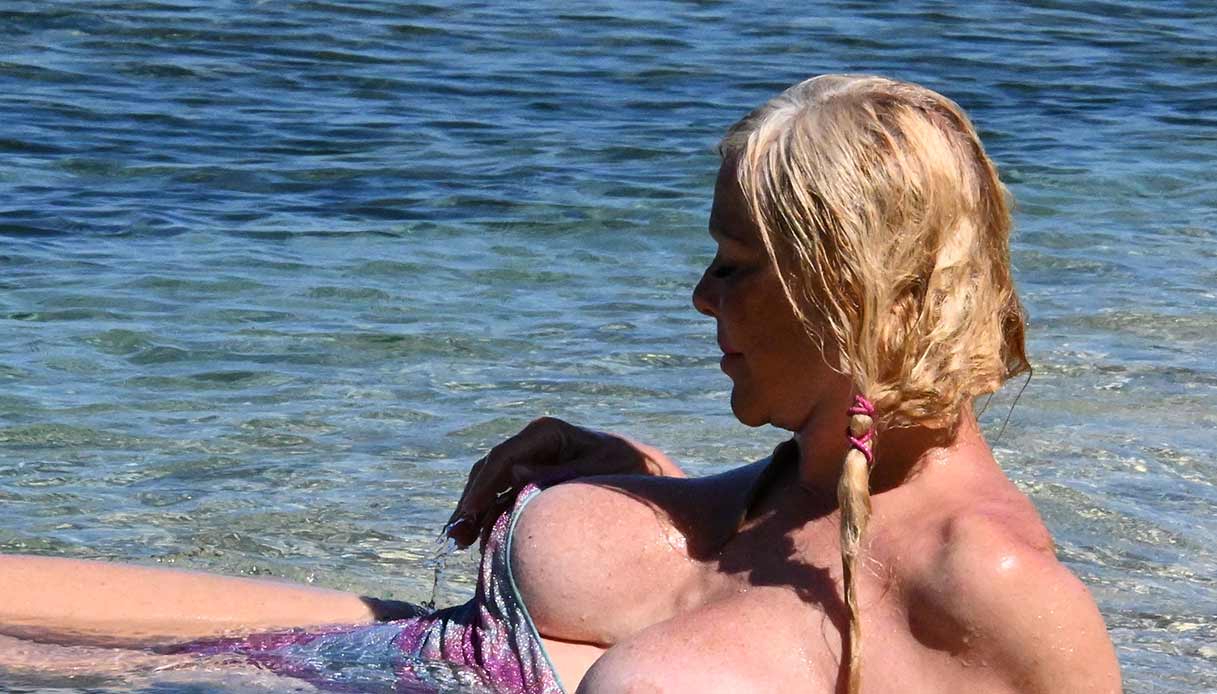 Cicciolina all'Isola dei Famosi 2022