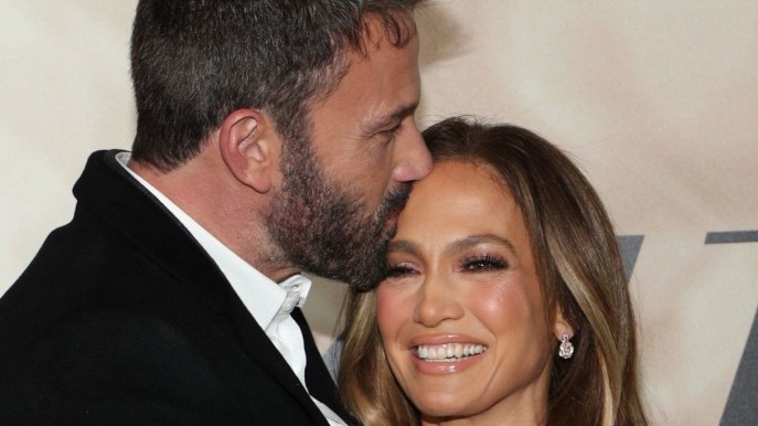 Jennifer Lopez e Ben Affleck si sposano: l’annuncio e l’anello di diamanti