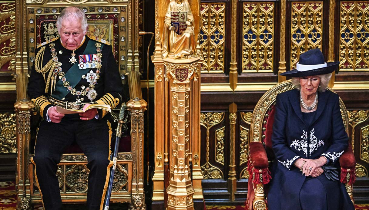 Principe Carlo Camilla apertura Parlamento