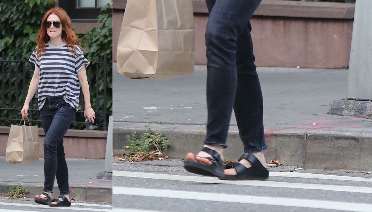 Jeans e Birkenston per Julianne Moore