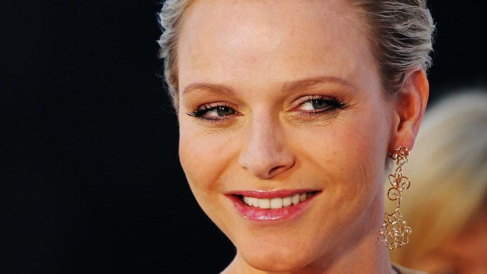 Charlene di Monaco magnifica con l’abito in pizzo che nasconde un dettaglio strategico