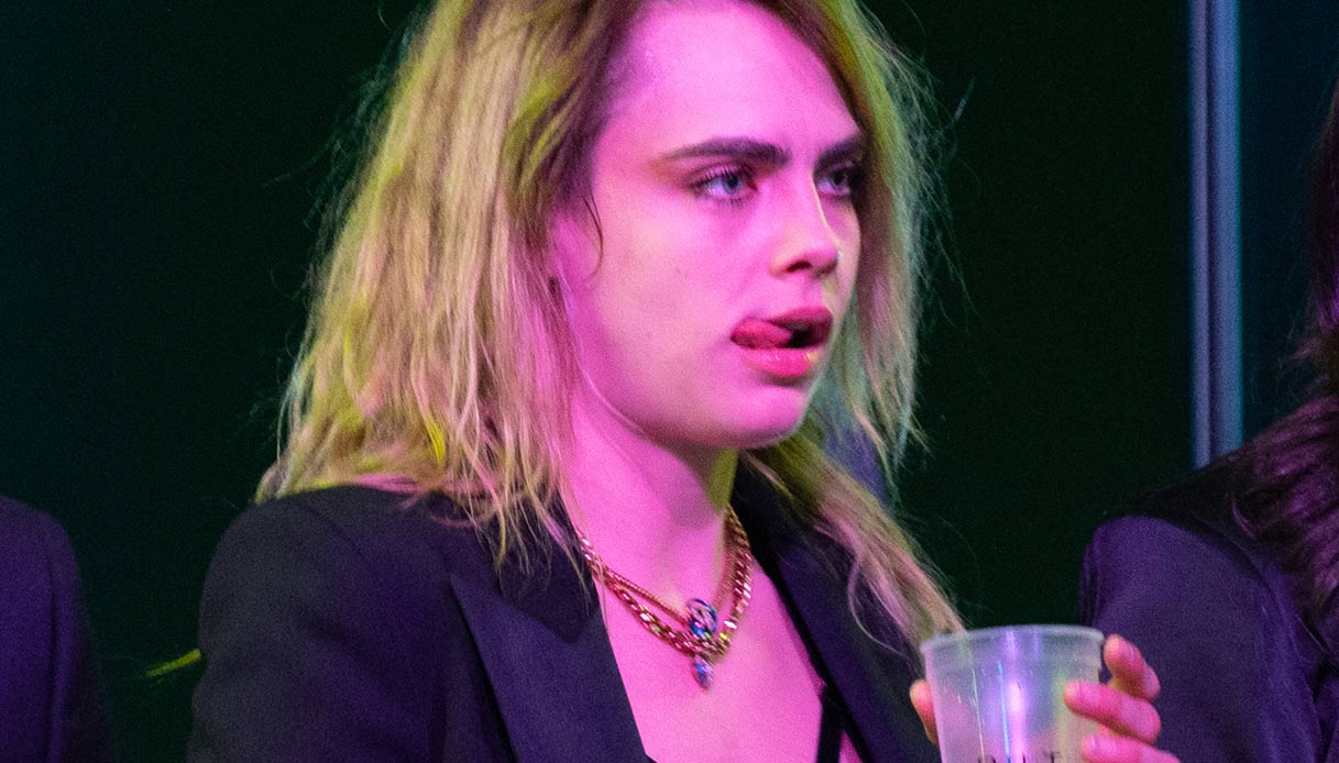 Cara Delevingne su di giri all'evento Bilt Rewards